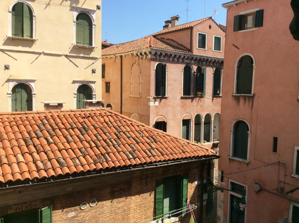 San Polo Near Rialto Fish Market Venice Exterior photo